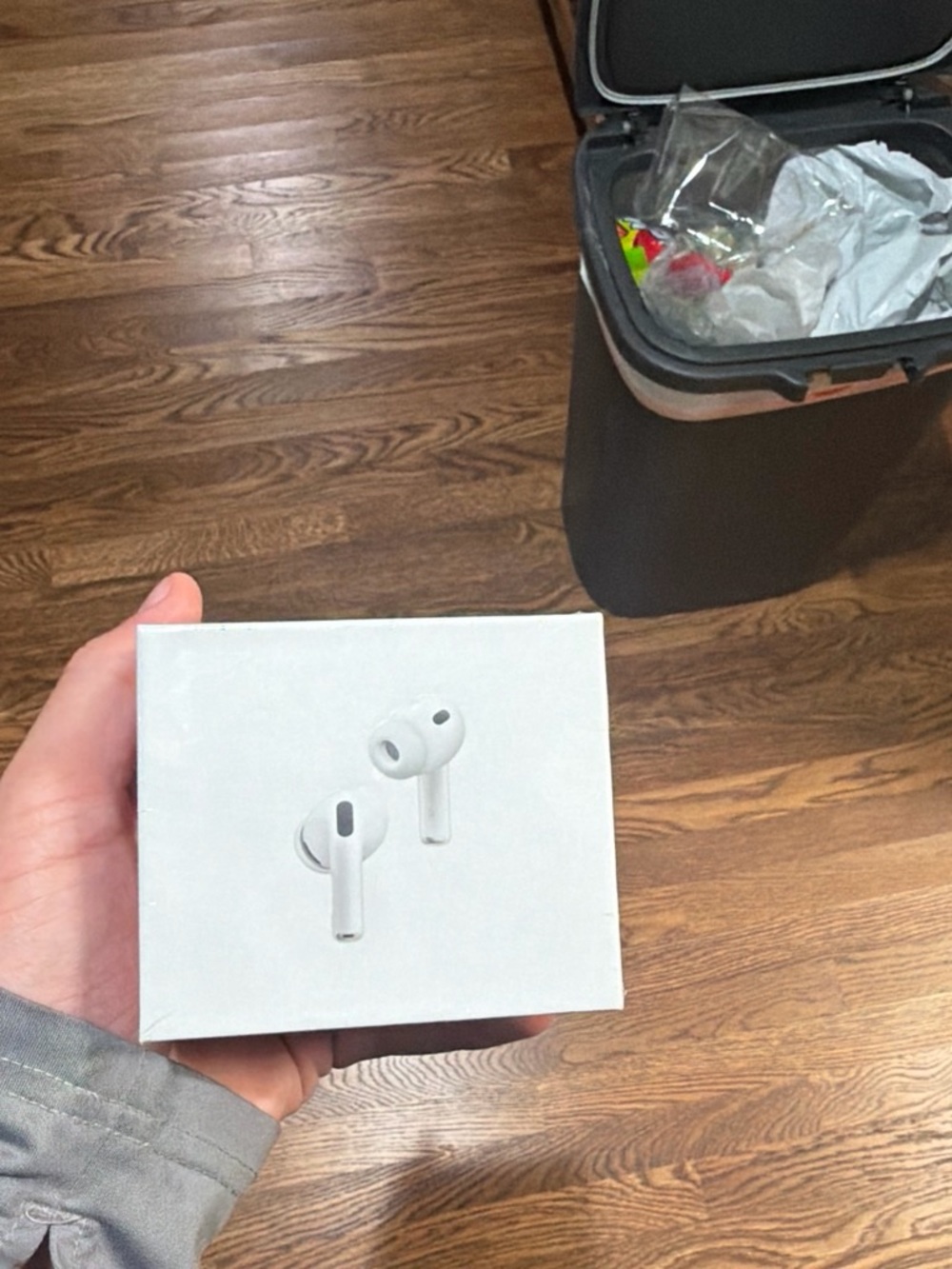 Apple AirPods Pro 3 White) Wireless Earbuds with Charging Case